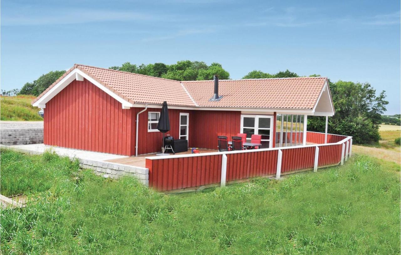 Pet Friendly Home In Augustenborg With Kitchen Asserballeskov Экстерьер фото